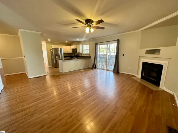 $2,250 | 1 Kingscreek Drive, Greer, SC 29650