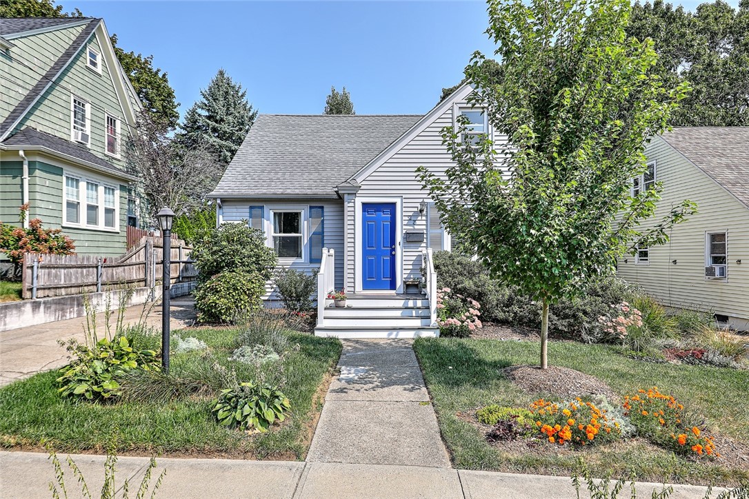 23 Haddon Hill Road Cranston, RI 02905 - Photo 1 of 40 Gallery Image 1