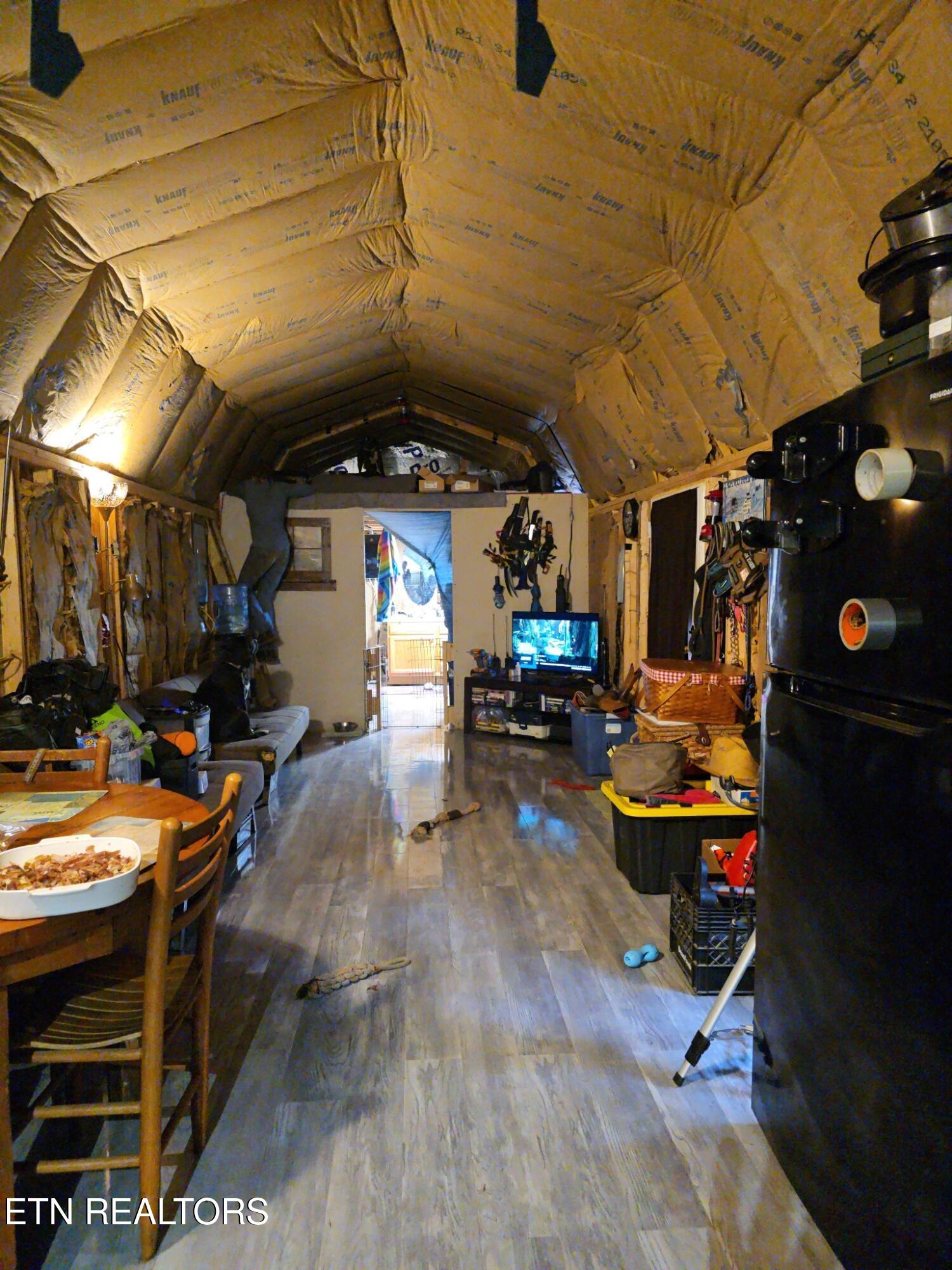 145 Shelton Lane Oneida, TN 37841 - Photo 13 of 18 0e82146b-48ba-4cf8-a64d-e27425f29b0f