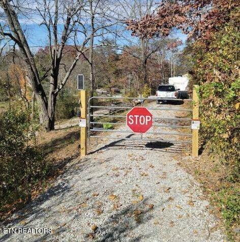 145 Shelton Lane Oneida, TN 37841 - Photo 3 of 18 image000004