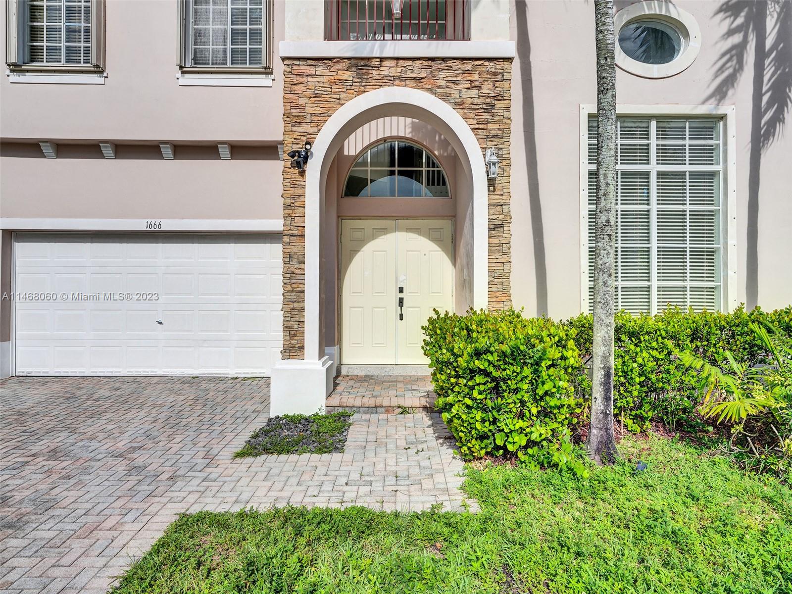 1666 Southwest 154th Path Miami, FL 33185 - Photo 3 of 84 Gallery Image 3
