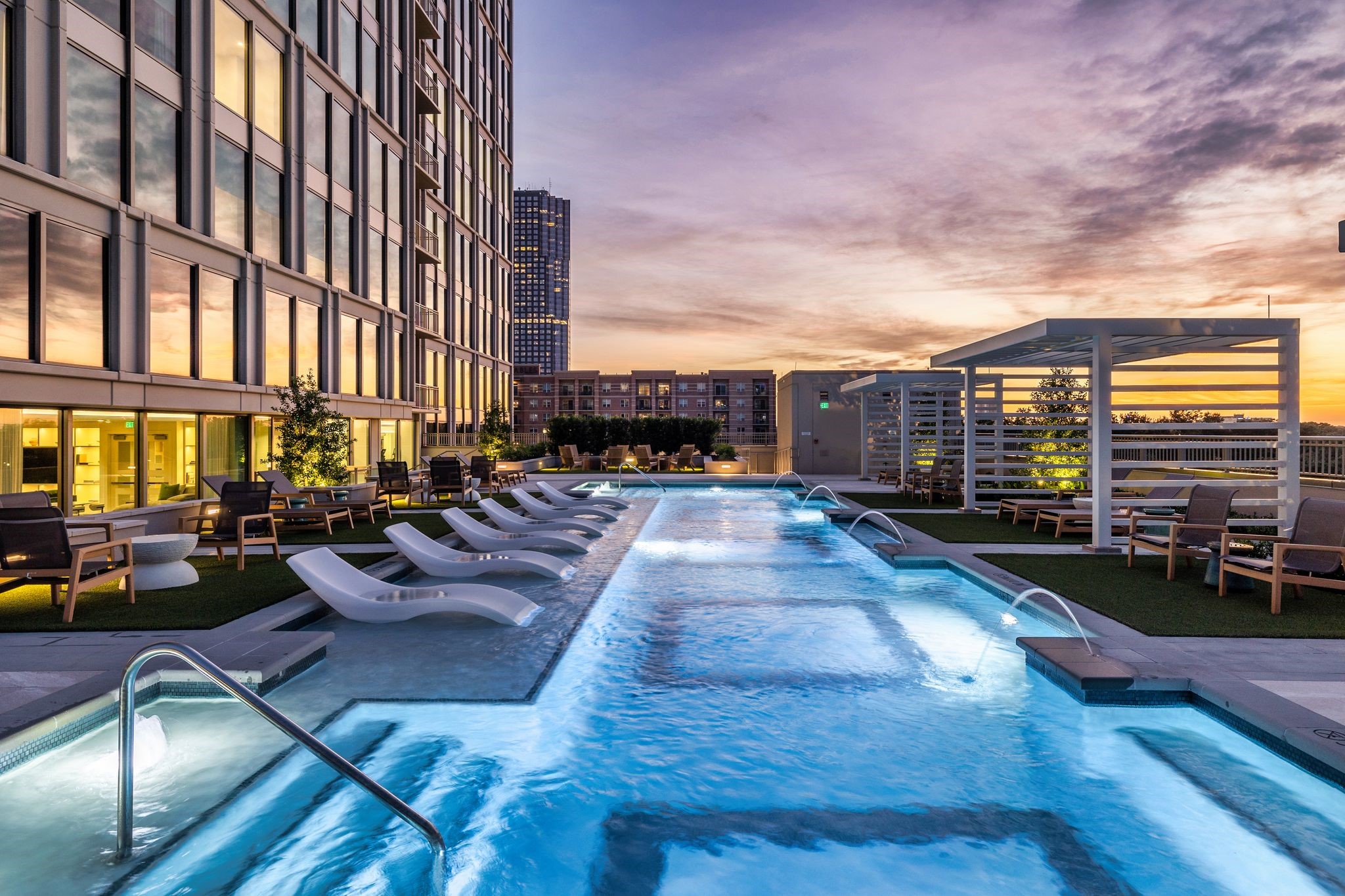 5656 San Felipe Street, Unit 1401 Houston, TX 77056 - Photo 35 of 40 a view of a swimming pool with outdoor seating