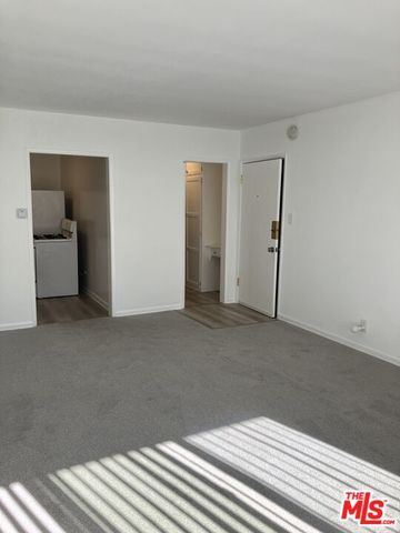 $1,695 | 1736 Garfield Place, Unit 7, Los Angeles, CA 90028