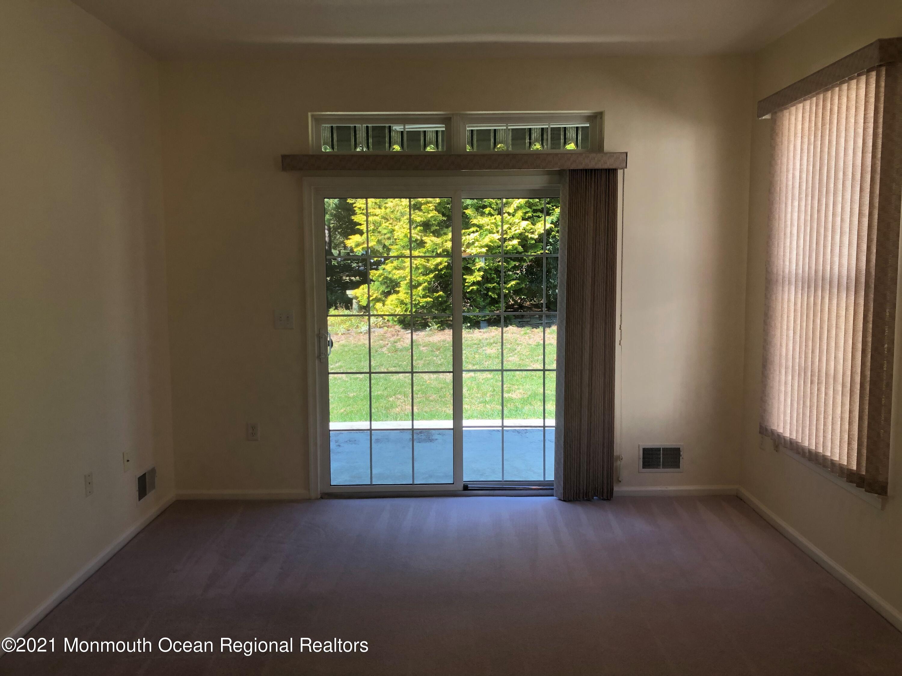 52 Silverside Road Lakewood, NJ 08701 - Photo 12 of 20 12