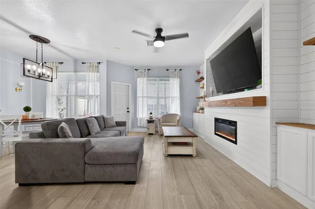 $275,000 | 311 Morning Rain Place, Valrico, FL 33594