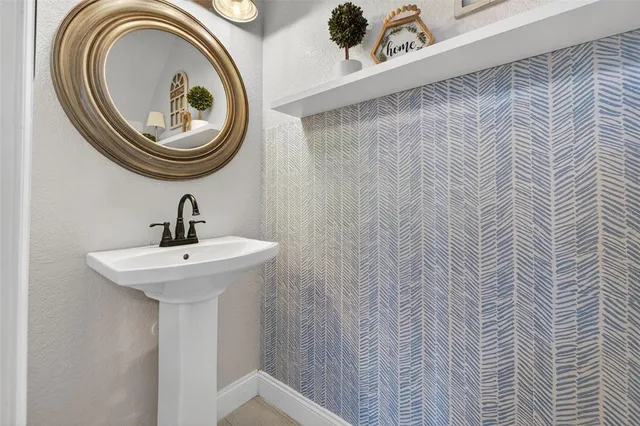 $275,000 | 311 Morning Rain Place, Valrico, FL 33594