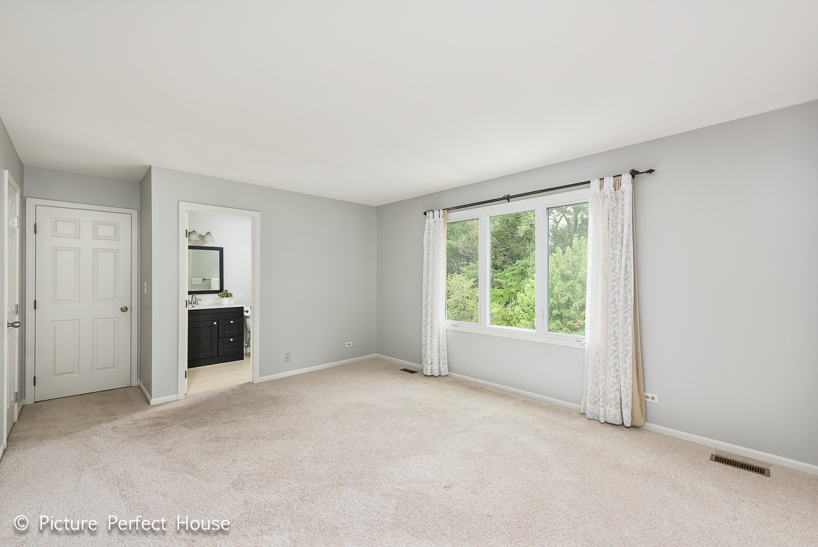 1235 Leverenz Road Naperville, IL 60564 - Photo 12 of 25 an empty room with windows and closet