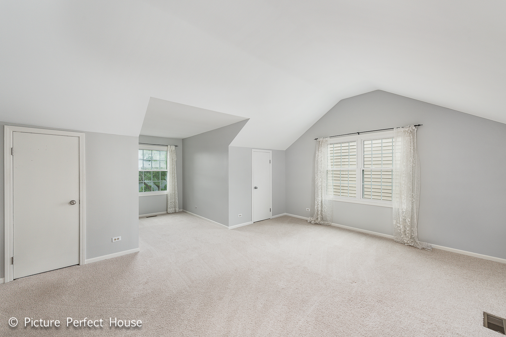 1235 Leverenz Road Naperville, IL 60564 - Photo 15 of 25 an empty room with windows