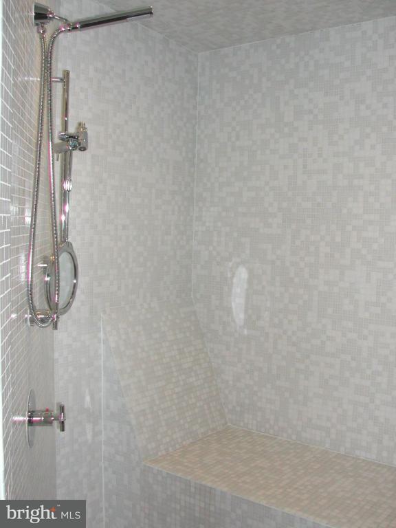 1041 Bluestone Drive Lititz, PA 17543 - Photo 12 of 40 Gallery Image 12