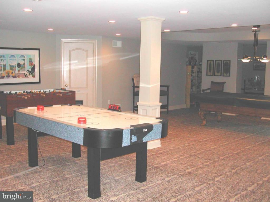 1041 Bluestone Drive Lititz, PA 17543 - Photo 37 of 40 Gallery Image 37
