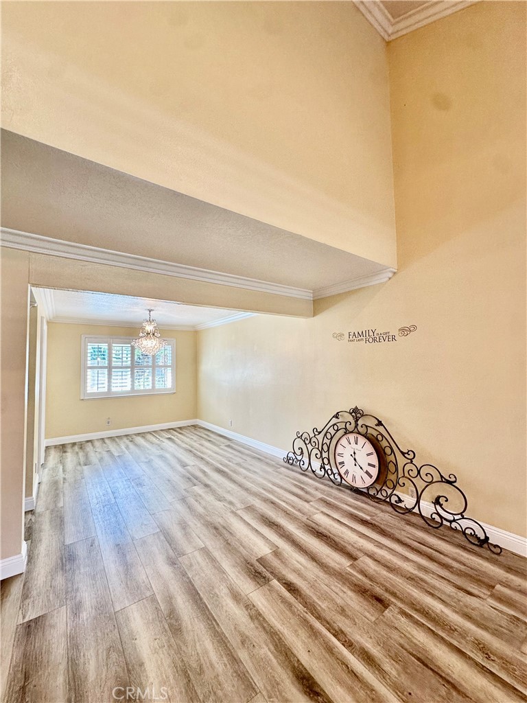 2860 East Hempstead Road Anaheim, CA 92806 - Photo 17 of 25 Dining room