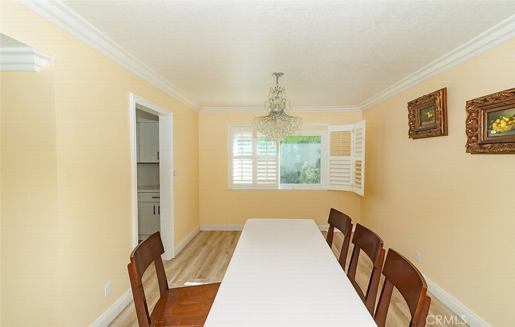2860 East Hempstead Road Anaheim, CA 92806 - Photo 4 of 25 Dining room - furnishings have been removed