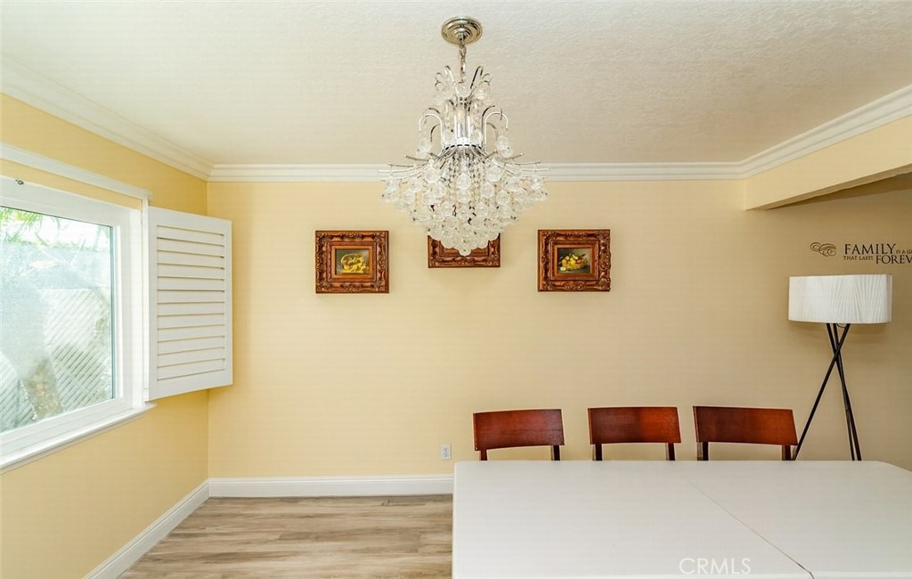 2860 East Hempstead Road Anaheim, CA 92806 - Photo 5 of 25 Dining room - furnishings have been removed