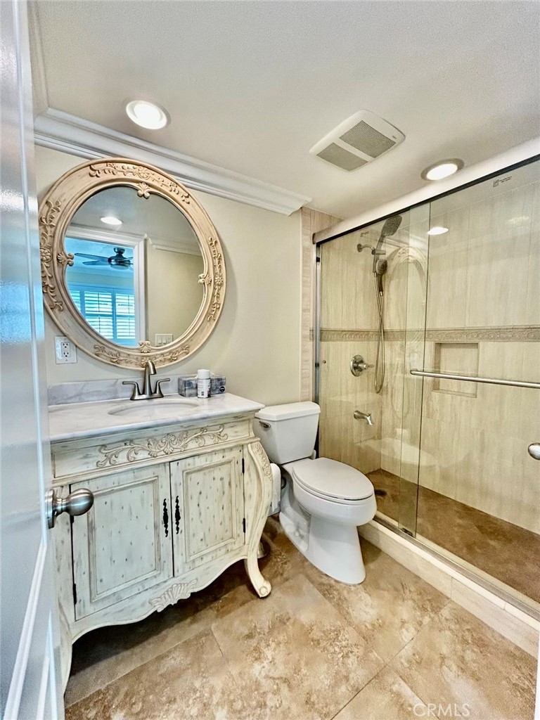 2860 East Hempstead Road Anaheim, CA 92806 - Photo 10 of 25 Downstairs bthroom