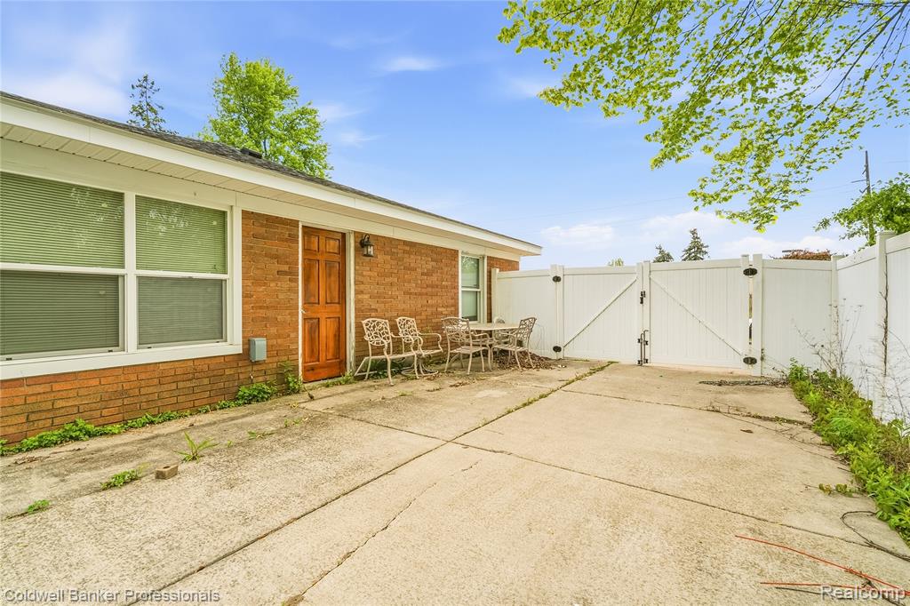 7841 Haggerty Road Belleville, MI 48111 - Photo 17 of 20