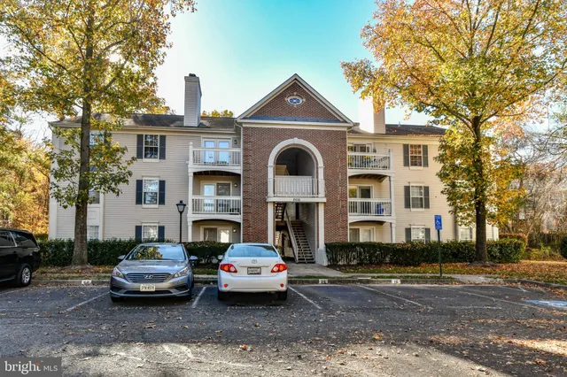 $2,200 | 8616 Shadwell Drive, Unit 63, Alexandria, VA 22309