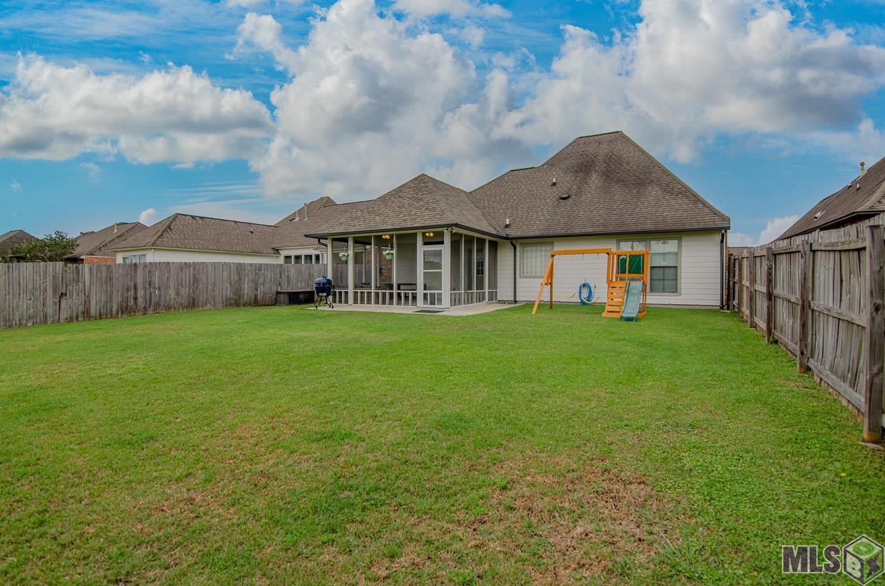 10910 Springtree Avenue Baton Rouge, LA 70810 - Photo 18 of 28 Gallery Image 18
