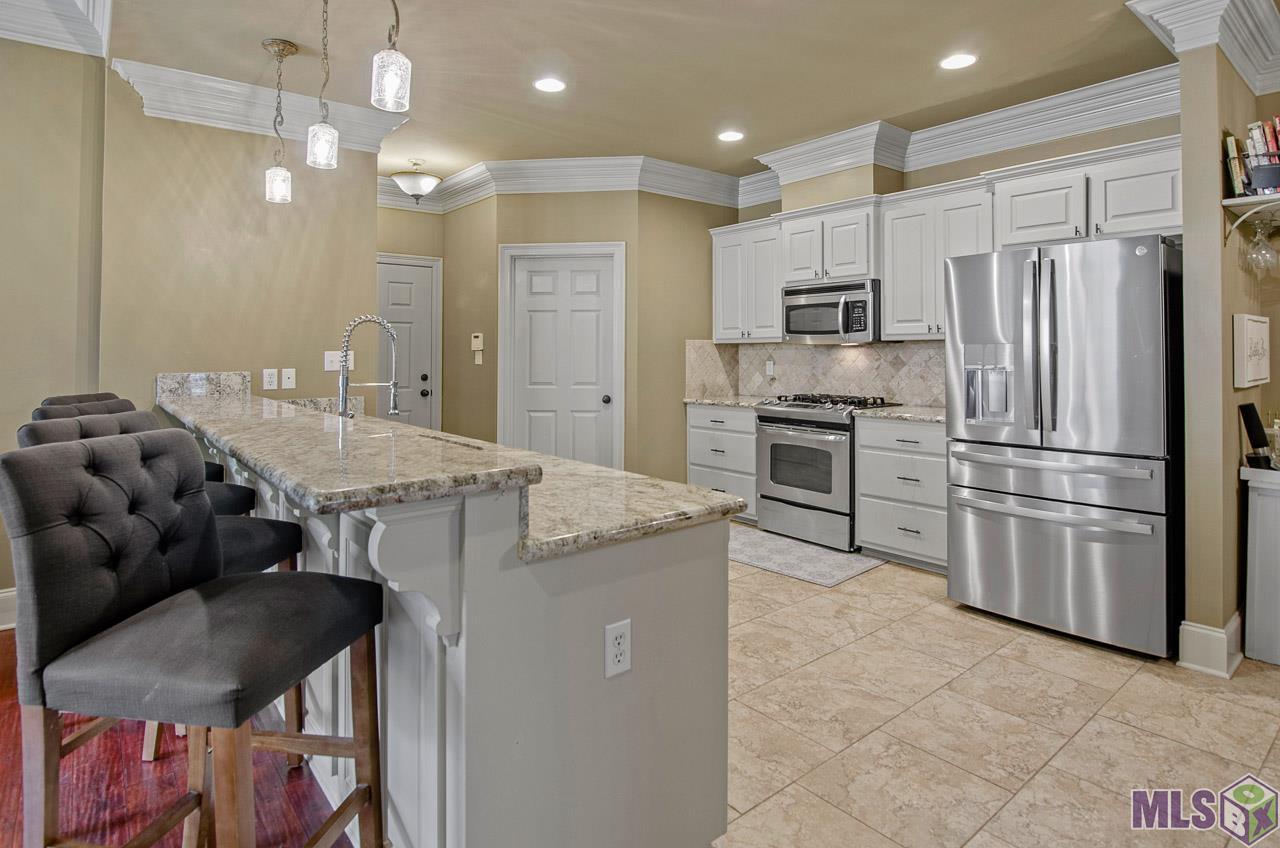 10910 Springtree Avenue Baton Rouge, LA 70810 - Photo 5 of 28 Gallery Image 5