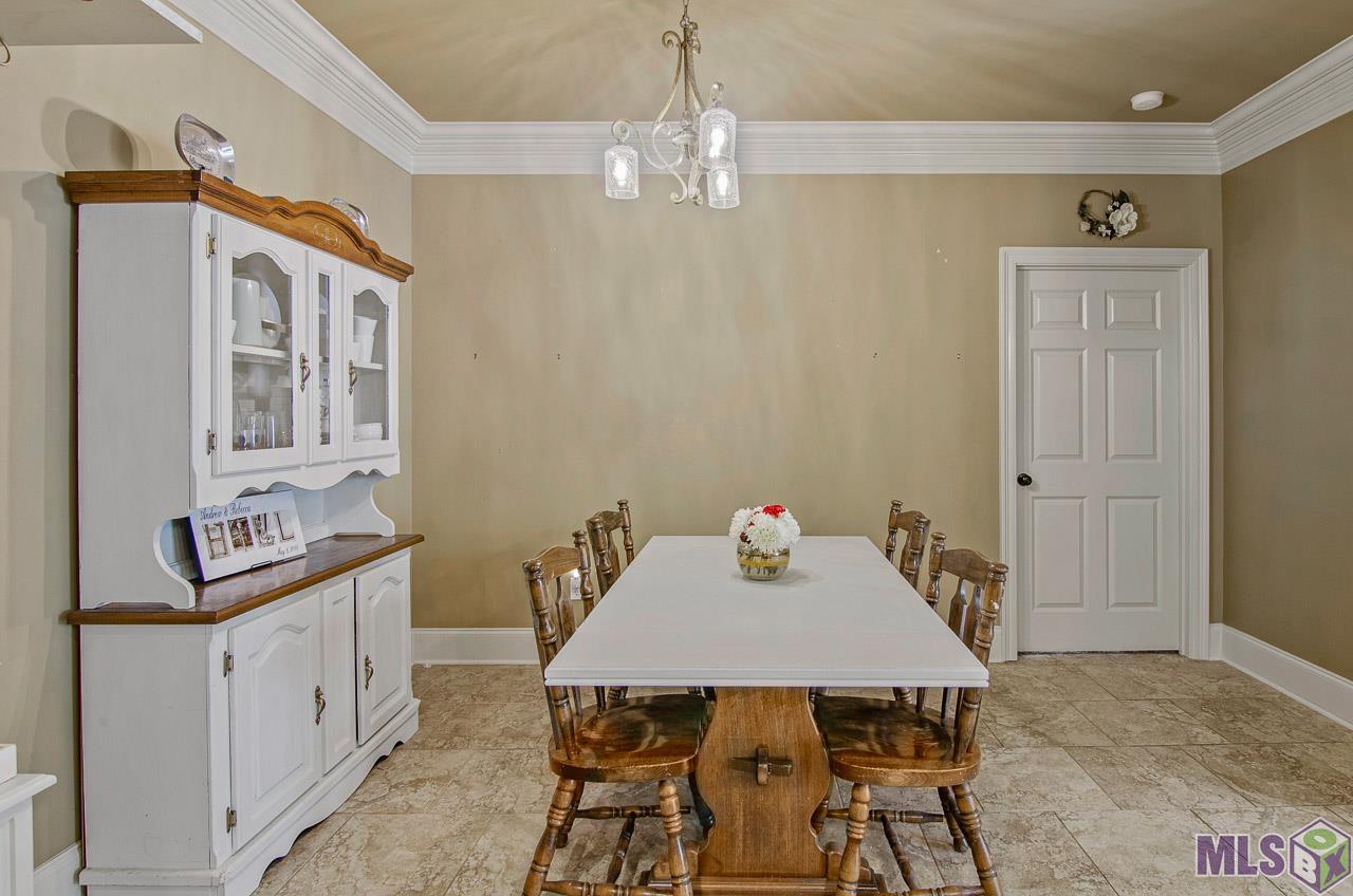 10910 Springtree Avenue Baton Rouge, LA 70810 - Photo 7 of 28 Gallery Image 7