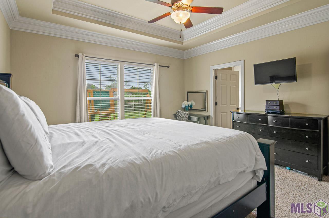 10910 Springtree Avenue Baton Rouge, LA 70810 - Photo 9 of 28 Gallery Image 9