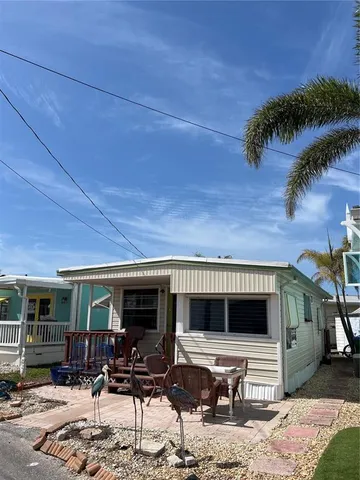 $289,000 | 2601 Gulf Drive North, Unit B16, Bradenton Beach, FL 34217