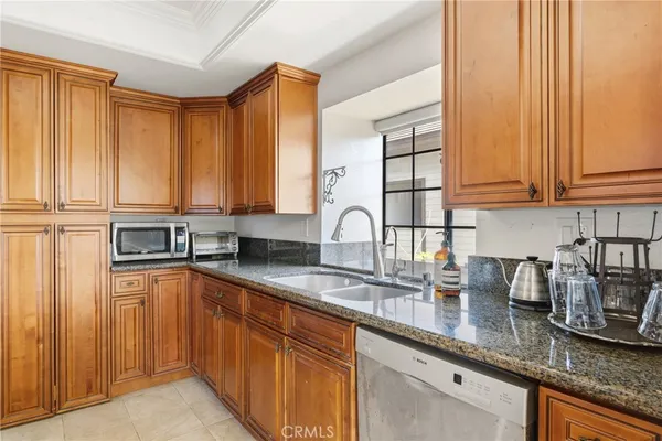 $795,000 | 2571 Plaza Del Amo, Unit 301, Torrance, CA 90503