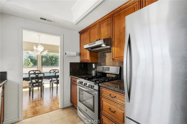 $795,000 | 2571 Plaza Del Amo, Unit 301, Torrance, CA 90503