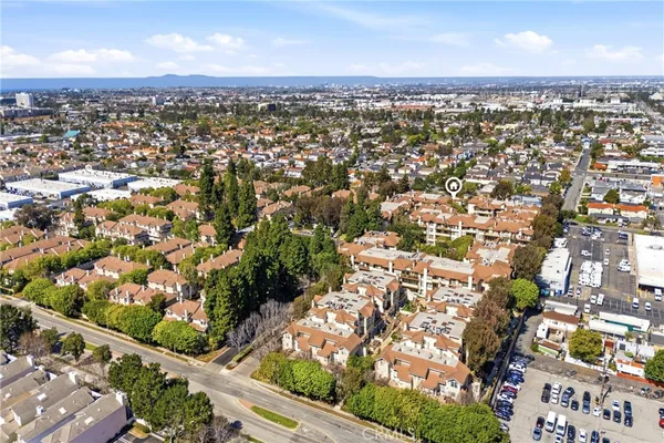 $795,000 | 2571 Plaza Del Amo, Unit 301, Torrance, CA 90503