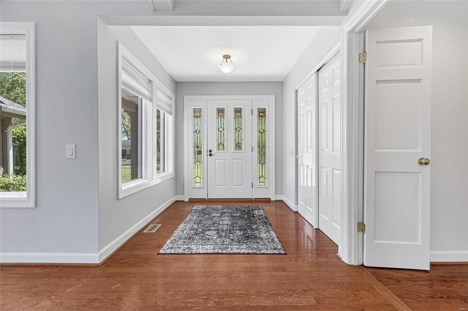 13491 Ladue Farm Road St. Louis, MO 63141 - Photo 3 of 41 Gallery Image 3