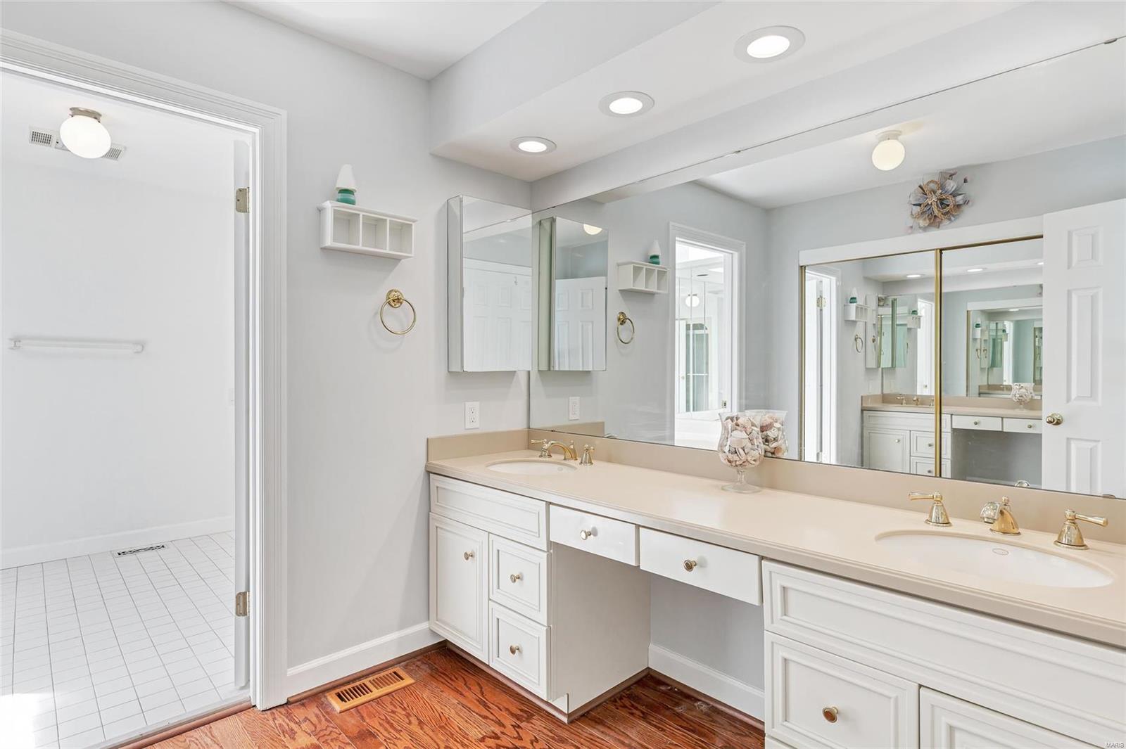 13491 Ladue Farm Road St. Louis, MO 63141 - Photo 24 of 41 Gallery Image 24