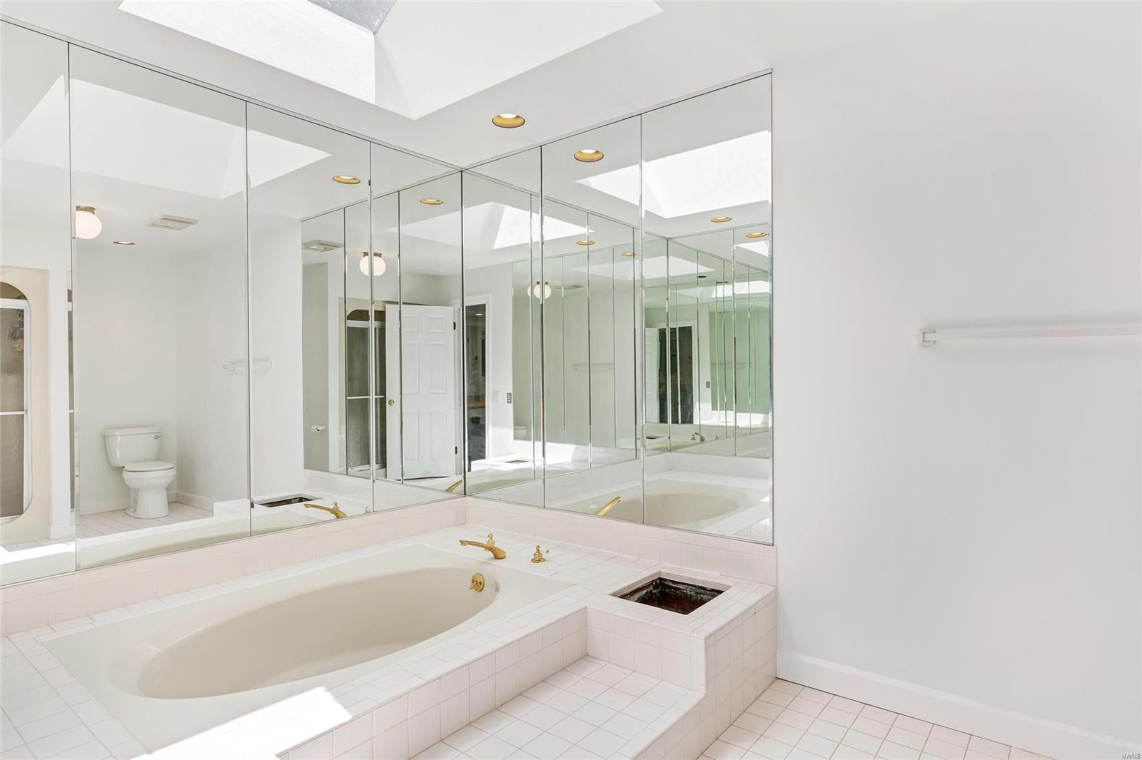 13491 Ladue Farm Road St. Louis, MO 63141 - Photo 25 of 41 Gallery Image 25