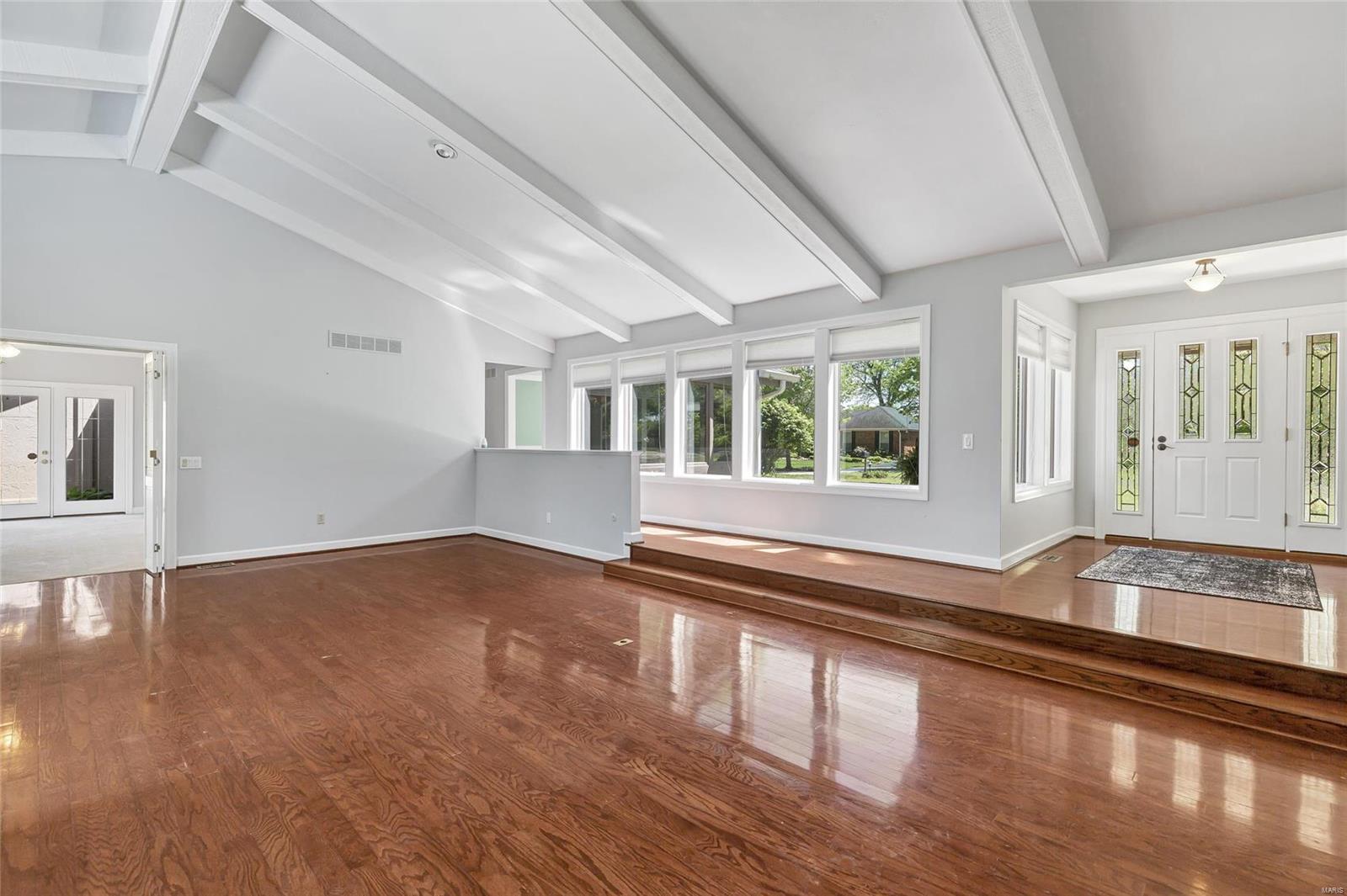 13491 Ladue Farm Road St. Louis, MO 63141 - Photo 5 of 41 Gallery Image 5