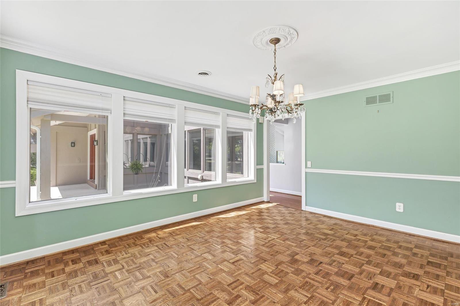 13491 Ladue Farm Road St. Louis, MO 63141 - Photo 9 of 41 Gallery Image 9