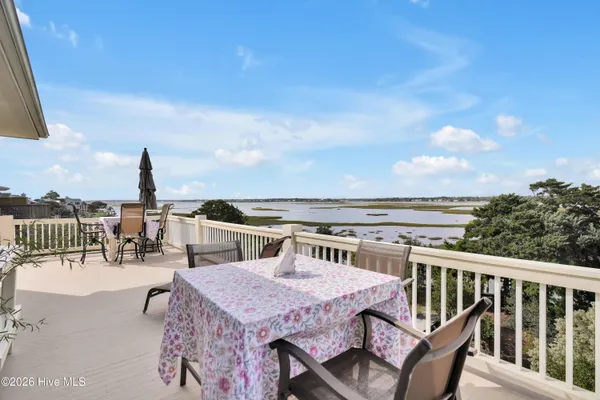 $2,495,000 | 10 W Ridge, Surf City, NC 28445