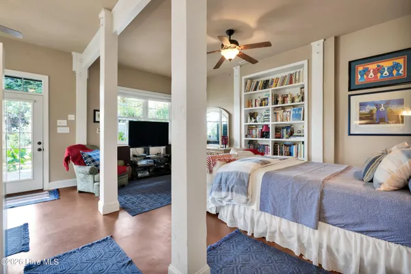 $2,495,000 | 10 W Ridge, Surf City, NC 28445