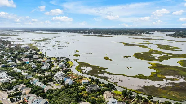 $2,495,000 | 10 W Ridge, Surf City, NC 28445