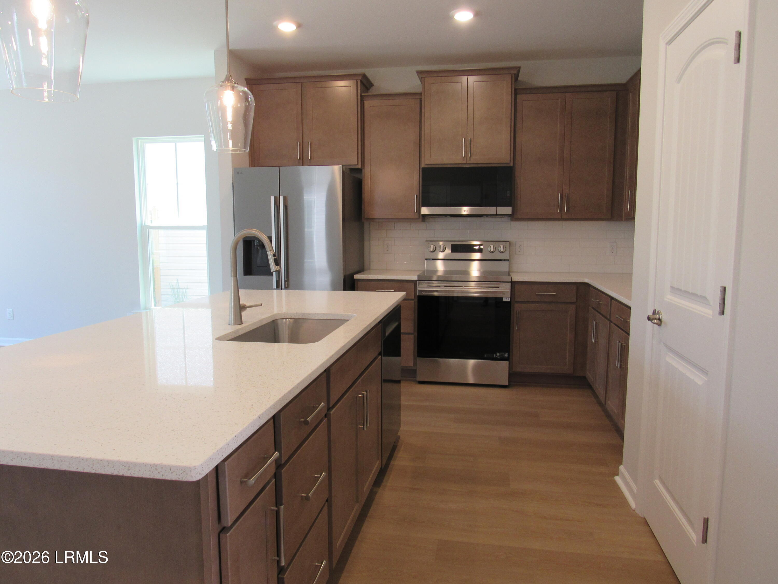 342 Conifer Street Hardeeville, SC 29927 - Photo 3 of 14 kitchen