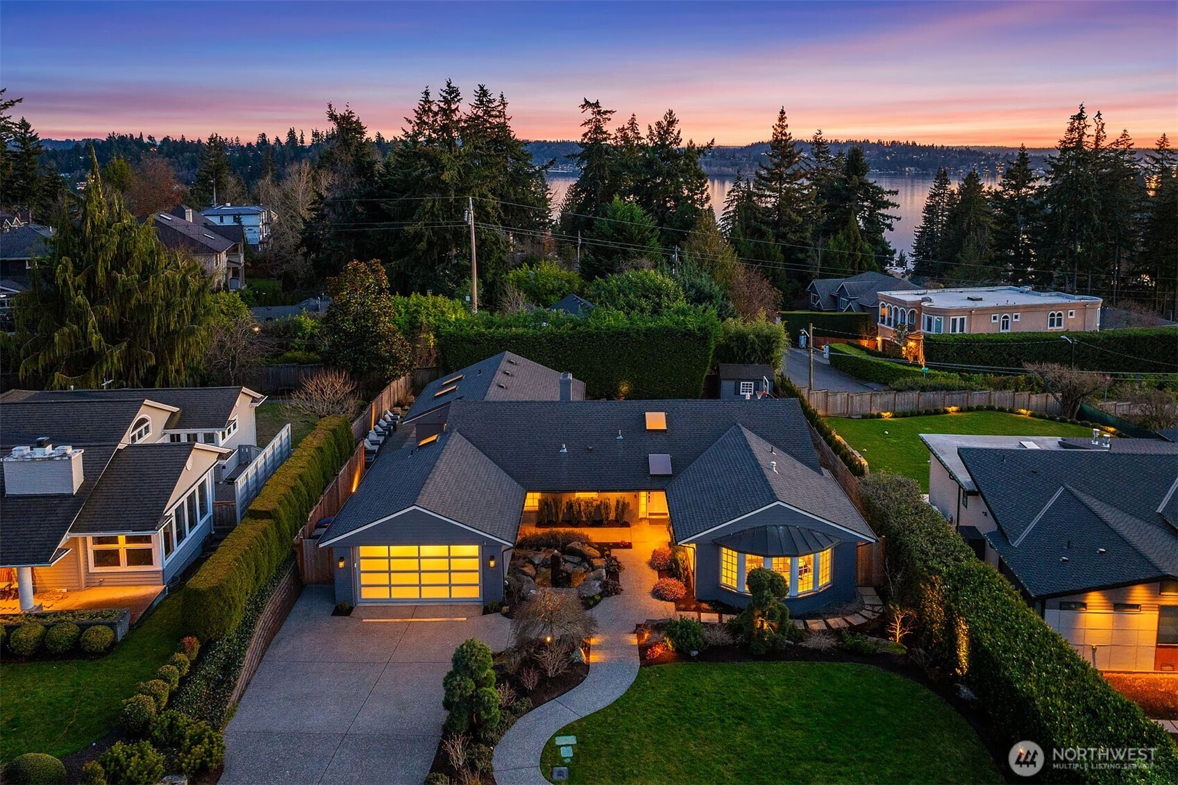 9617 Evergreen Drive Bellevue, WA 98004 - Photo 2 of 38