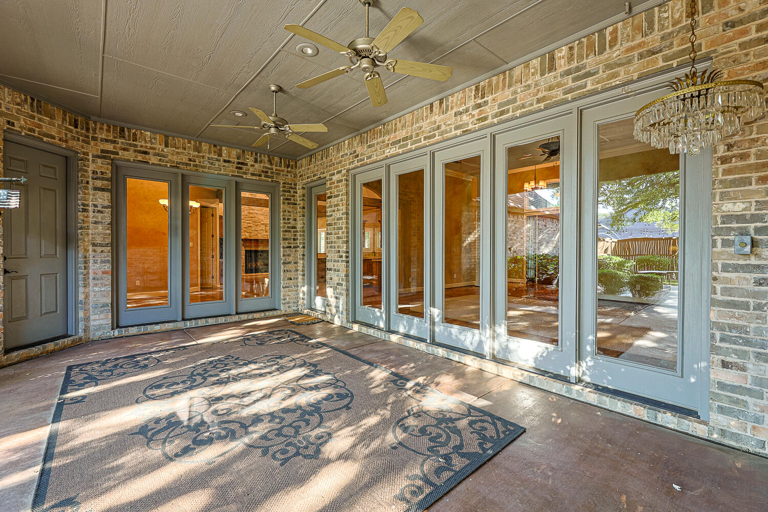 9809 Topeka Avenue Lubbock, TX 79424 - Photo 81 of 87 Back Patio