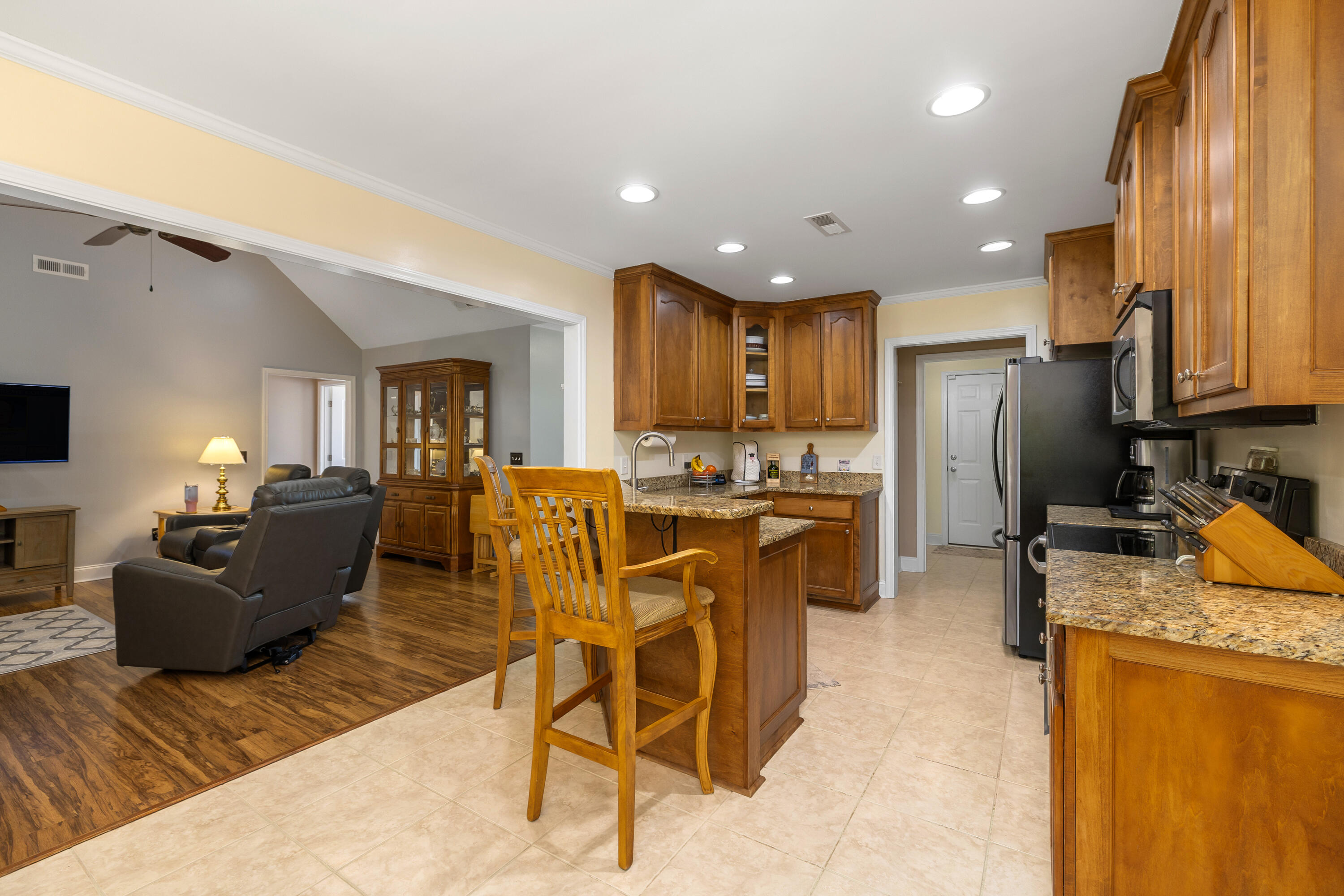 4220 Excursion Drive Dalzell, SC 29040 - Photo 11 of 37 18
