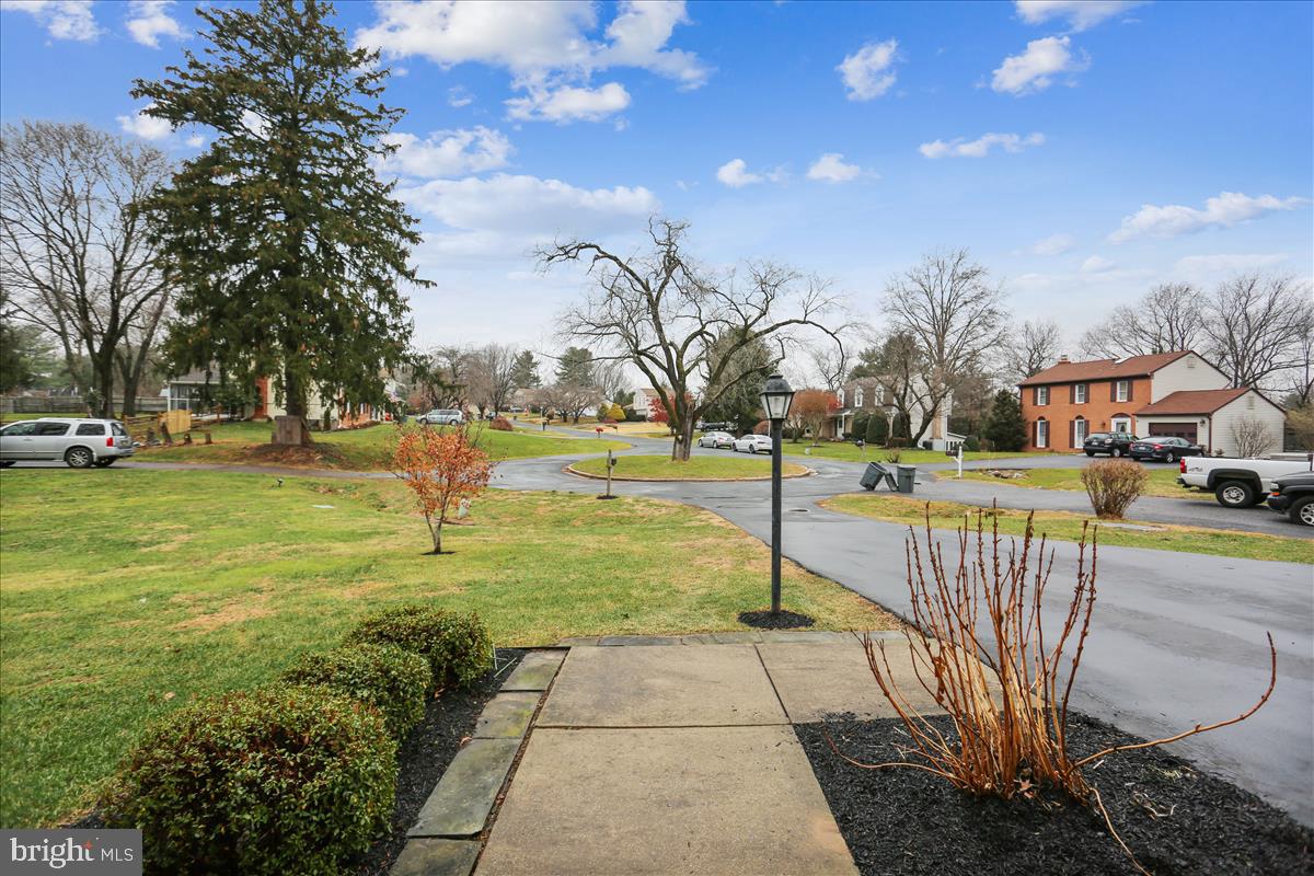 6600 Garrett Road Rockville, MD 20855 - Photo 59 of 66 Cul-de-sac view from front walk