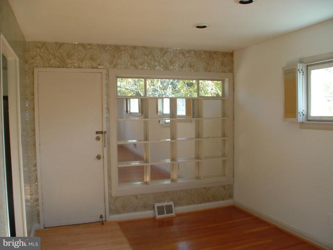3723 Coronado Road Windsor Mill, MD 21244 - Photo 17 of 18 Dining Area