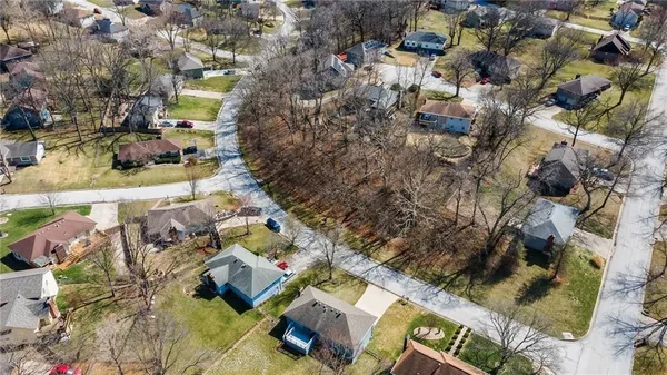 $35,000 | 58th Terrace, Parkville, MO 64152