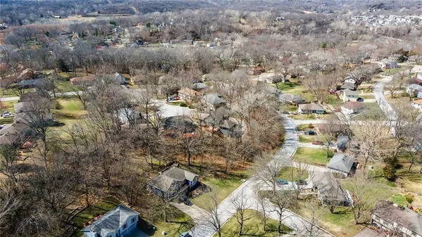 $35,000 | 58th Terrace, Parkville, MO 64152