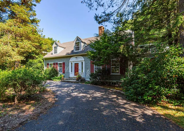 $2,250,000 | 2 Lookout Point Road, Bar Harbor, ME 04609