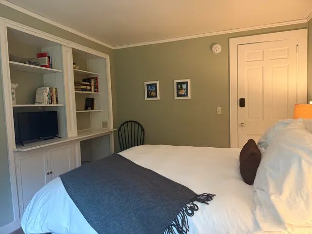 $2,250,000 | 2 Lookout Point Road, Bar Harbor, ME 04609