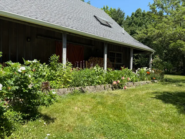 $2,250,000 | 2 Lookout Point Road, Bar Harbor, ME 04609