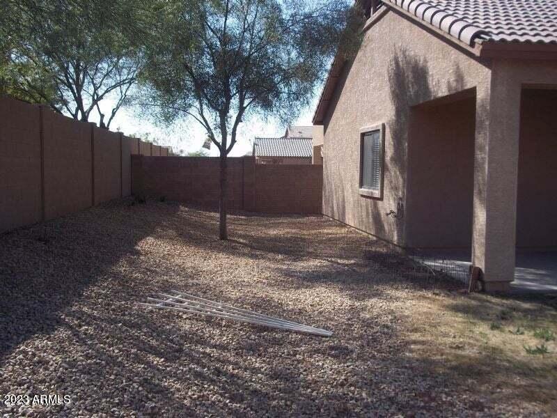 2513 West Novak Way Phoenix, AZ 85041 - Photo 12 of 22 20140403174020031434000000-o