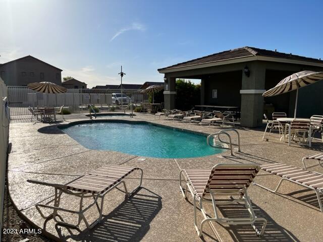 2513 West Novak Way Phoenix, AZ 85041 - Photo 18 of 22 IMG_1082