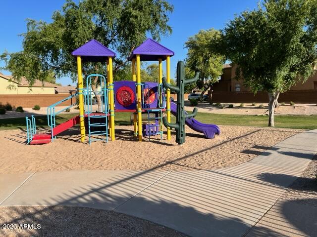 2513 West Novak Way Phoenix, AZ 85041 - Photo 19 of 22 IMG_1083